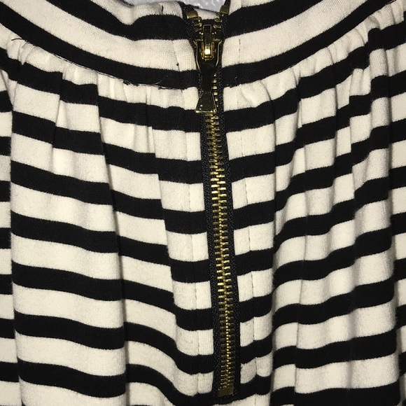 skirt - Picture 3 of 5